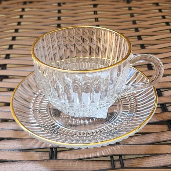 Conjunto 6 Xicaras Com Pires Vidro com Borda Dourada 200Ml Xicara De Cafe Grafiatto Luxo