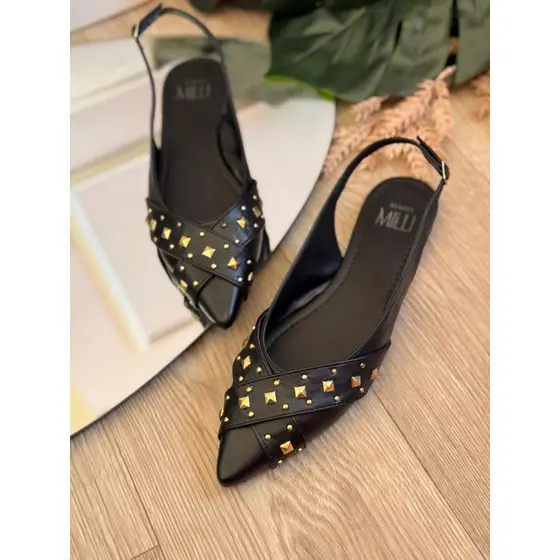 Sapatilha Slingback Renata Milli Bico Fino Com Spyke