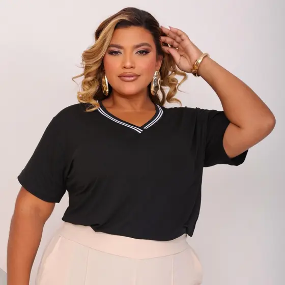 Blusinha Plus Size Feminina Gola V Manga Viscolycra - Modelo Soltinho e Estiloso