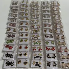 Kit 9/18/27/36 Pares de Brincos/Bijuterias/Estilos e cores enviados aleatoriamente