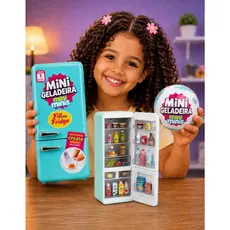 Mini Geladeira Zuru com 2 Bolas Mini Brands Surpresa Colecionável Rosa Azul ou Aleatória