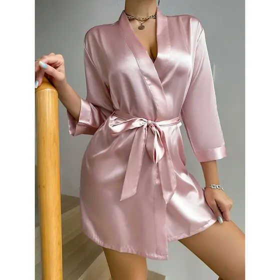 Robe Cetim Rosa Romântico – Charme e Delicadeza para Seus Dias!