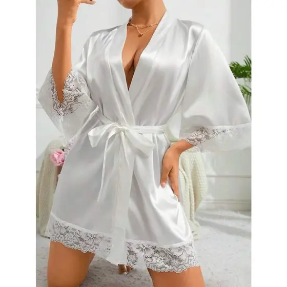 Robe de Cetim com Renda – Toque de Luxo e Conforto para Seus Momentos