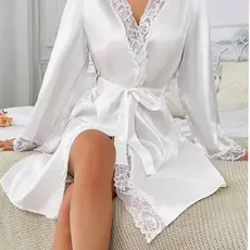 🌟 Robe de Cetim com Renda – O Luxo que Você Merece! 🌟