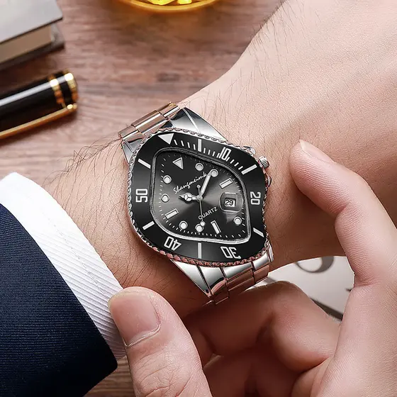 Shangmeimk relógio torcido transfronteiriço relógio masculino pulseira de aço relógio de quartzo em formato especial ver