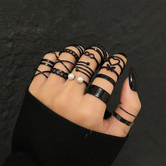 Conjunto 22 Anéis Pretos Feminino Estilo Hip Hop Streetwear