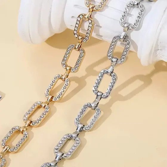Cinto Corrente Metal Fashion Blogueiras dançando de cintura femininos