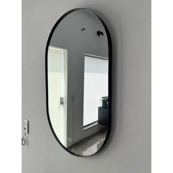 Espelho Oval com Borda em Couro Costurado e Suporte para Fixação Para Banheiro Sala Quarto
