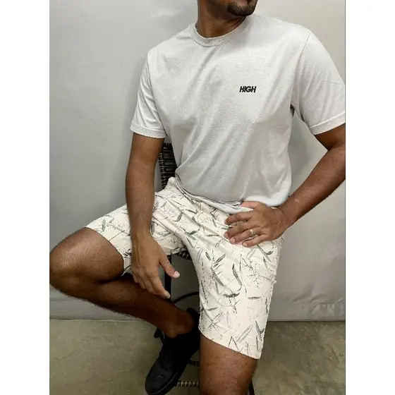 Brechó, blusa HIGH, bermuda POLO WEAR, originais, look masculino, bermuda estampada, blusa de marca.
