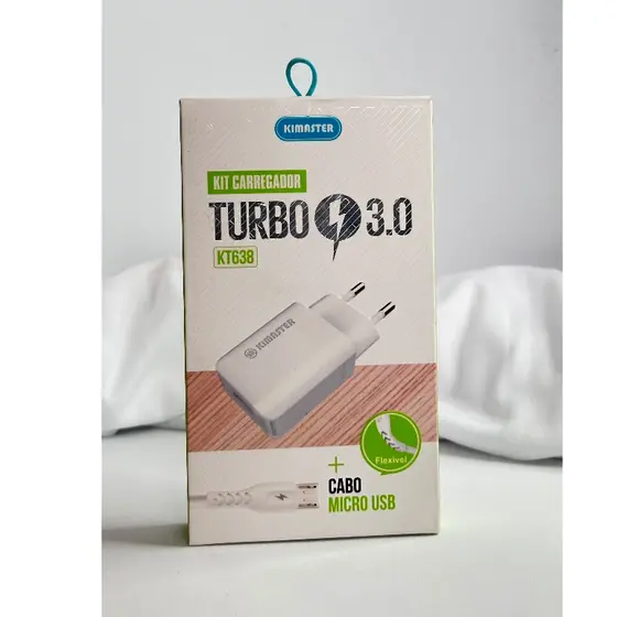 Carregador Kimaster Turbo 3.0 com Cabo V8 Flexível Carregamento Rápido