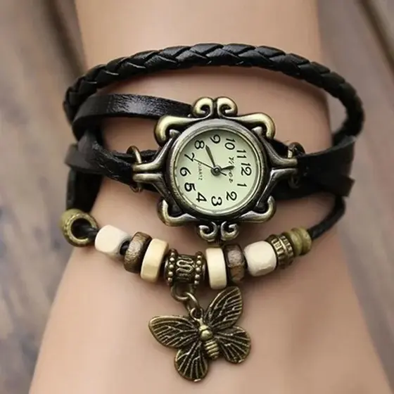 Relógio Feminino Vintage Couro Artesanal, Pulseira Cobre Velho Delicada, Relógio Quartzo Elegante com Pingente Luxuoso