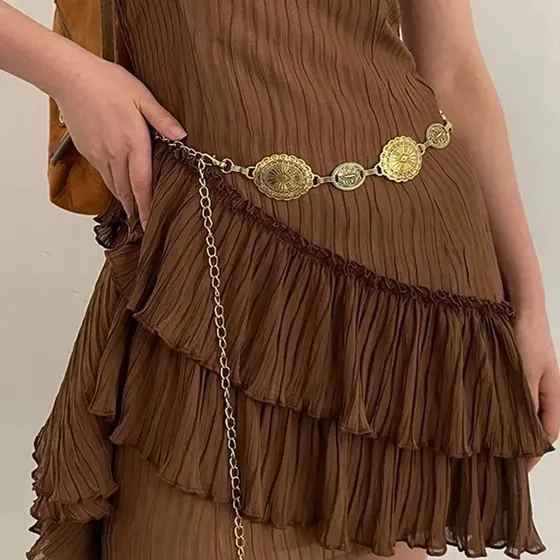 Cinto de Cadeia Boho para Mulheres - Acessório Retro Ajustável em Metal Prata para Uso Diário ou Festas.