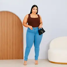 Body Plus Size Regata com Decote Quadrado em Suplex – Modela o Corpo com Conforto