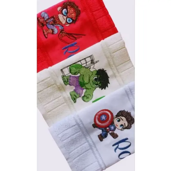 kit de 3 Toalhas de Lavabo Bordadas Personalizadas - Dos Vingadores