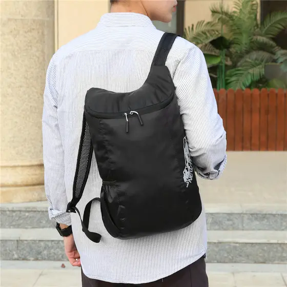 Mochila 15L Leve e Anti-Respingos para Trilhas, Academia e Dia a Dia com Organização
