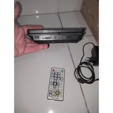 DVD Defeito Player Portátil Dotcom DOT-500/7D/BK no Estado.
