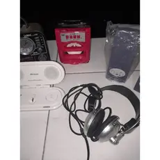 Lote N.38 Rádio Relógio + Itens ambos não testados no Estado Leia Descrição.