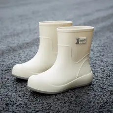 Botas de chuva impermeáveis para mulheres, botas curtas para água, estilo coreano para estudantes, calçado adulto para a