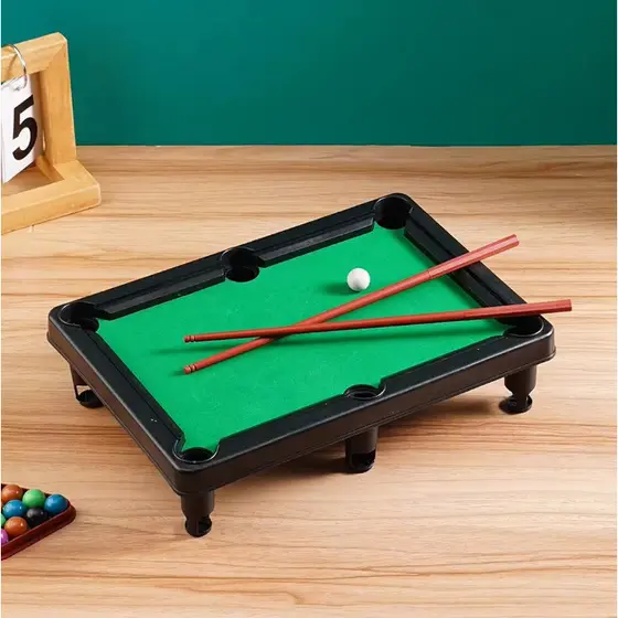 Mesa de Bilhar Mini Portátil com Acessórios – 2 Tacos, Triângulo e Conjunto de Bolas