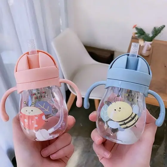 Copo Squeeze Infantil Com Alça e Canudo Silicone Bico Em V Anti-Engasgo Antivazamento 350ml /250ml
