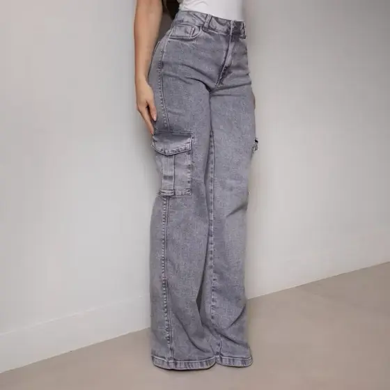 Calça Cargo Feminina Jeans Wide Leg Cintura Alta Modeladora Grafite/Preto Premium Tendência 2025