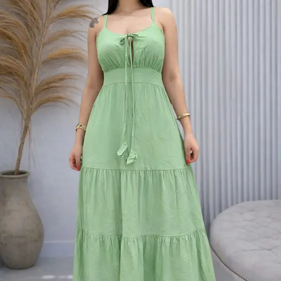 Vestido Feminino longo com Decote no Busto, Lastex nas Costas, Liso e Estampado em Viscolinho