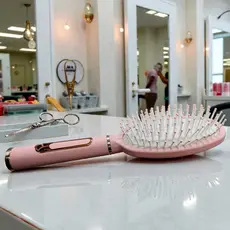 Escova Profissional Oval para Cabelo Feminino Massageadora Desembaraçante Reduz Frizz Conforto