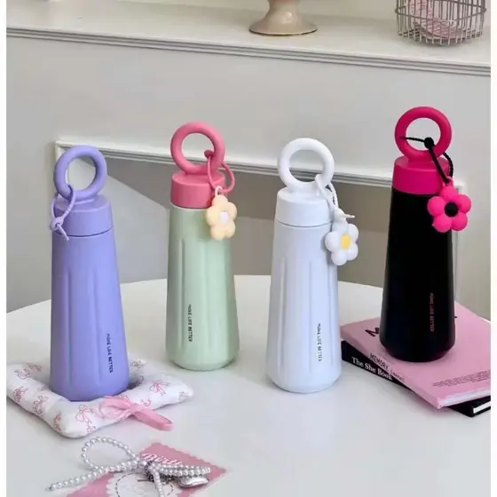 Garrafa Térmica Squeeze Portátil 450ml Aço Inox com Chaveiro de Flor