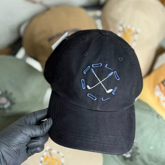 Boné Estiloso Baseball com Bordado Exclusivo - Ajustável e Aba Curva