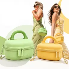Bolsa Lancheira Feminina Tiracolo Impermeável Fashion Colorida FungooFun