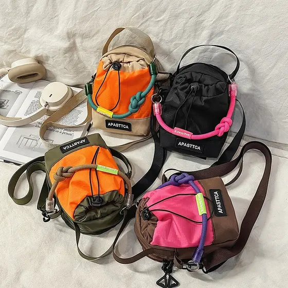 Bolsa leve para garrafa de água mensageiro esportiva à prova d'água, adequada para caminhadas, academia e uso diário