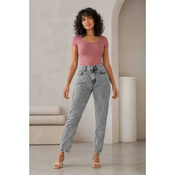 Calça Mom Feminina Jeans Cintura Alta  Larga Curta  preta clara escura marmorizada grafit