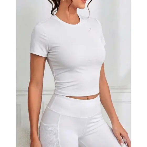 Camiseta Feminina Academia Baby Tee Slim Fit Compressão Suplex Fitness Cropped Blusinha