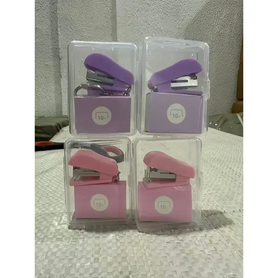 Grampeador com Chaveiro Mini e Caixa de grampos para Papelaria