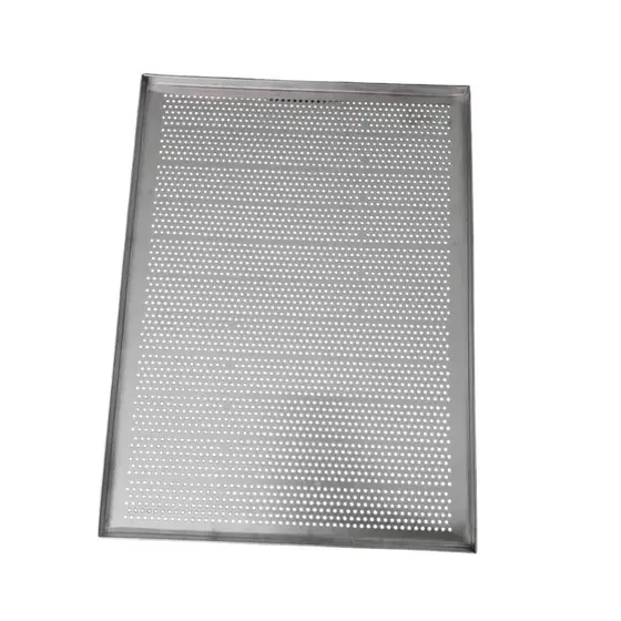 Assadeira Perfurada 40x30x1,5cm Para Pães Biscoito Alumínio Resistente