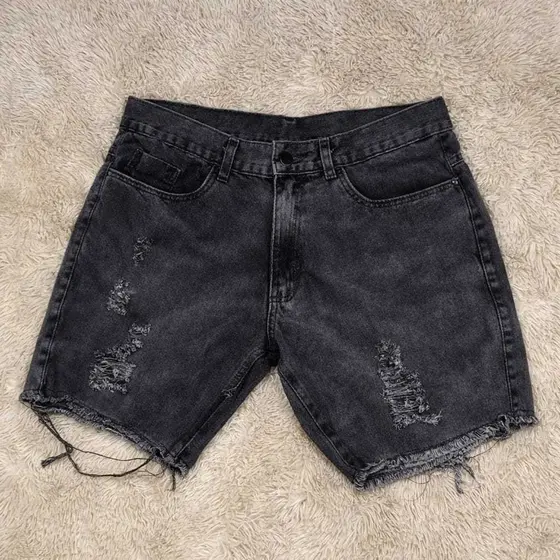 Shorts Jeans Masculino Rasgado Curto Grafite Modelo Jogador Bermuda Jeans Rasgada