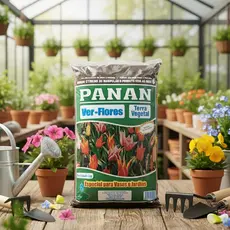Terra Vegetal Orgânica Adubada com Húmus de minhoca pronta para plantio