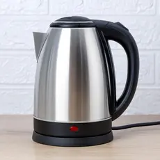 Chaleira Elétrica Automática 1,8 Litros Inox 220V ou 110V – Base 360° e Luz Indicadora, 1500W e Desligamento Automático