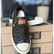 Tênis Feminino preto sola reta com Pingente Acabamento Premium Confortável para Dia a Dia