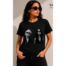 Camiseta Feminina Fashion Minimalista – Inspiração Cinema e Moda