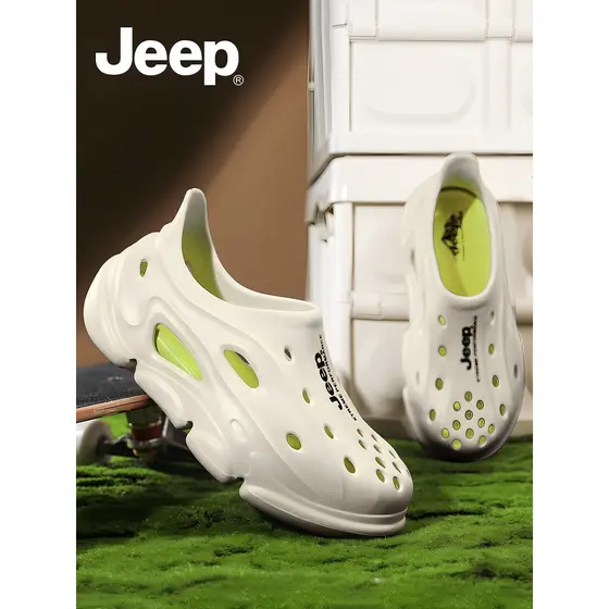 JEEP Hole Shoes Masculino Verão Exterior Desgaste Chinelos 2026 Novo Estilo Sandálias Esportivas Masculinas Sandálias de