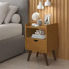 Mesa de Cabeceira Alice Estilo Retrô com 1 Gaveta e 1 Nicho, Pés Palito, Design Moderno para Quarto