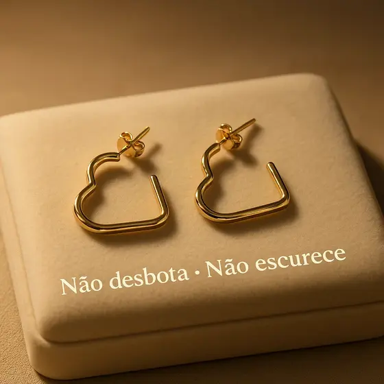 【Não Escurece】*Brinco Feminino Coração Ondulado 18K Dourado-Acabamento Premium