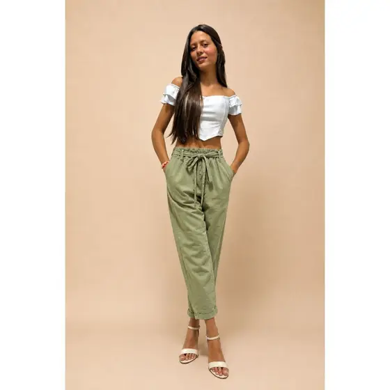 Calça Jogger Feminina Verde Militar Estilosa Cintura Alta Amarração com Elástico Ajuste Confortável