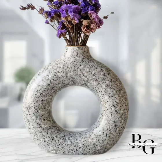 Vaso Decorativo Vazado Design Moderno para Decoração - Vaso grande de gesso