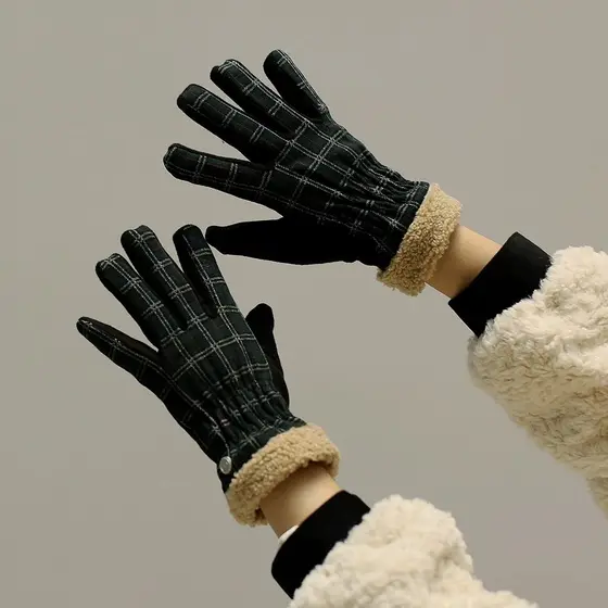 Ins outono inverno quente ciclismo à prova de frio versão coreana feminino cinco dedos mais magro olhar luvas de tela de