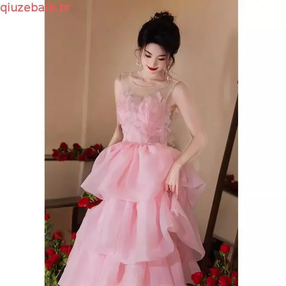 Vestido de noite feminino rosa High-End luz luxo nicho bonito Super fada doce 18 anos de idade estudante dia banquete Es