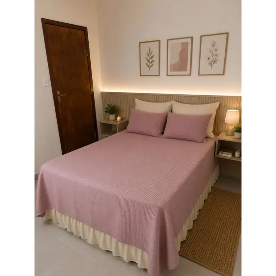 COLCHA PIQUET LISA PARA CAMA QUEEN MEDINDO 2,20m x 2,20m com 02 PORTA TRAVESSEIRO MEDE 0,50 X 0,70CM