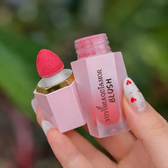 Blush Líquido YOYOMAQUIAMOR com Aplicador Esponja/Gloss/Sombra -Alta duração