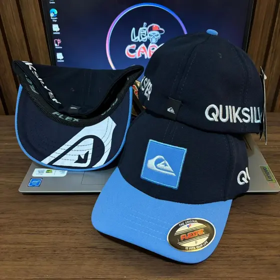 Boné Quiksilver Flex Fit M Letreiro Aba Curva Tamanho M Adulto - Fechado